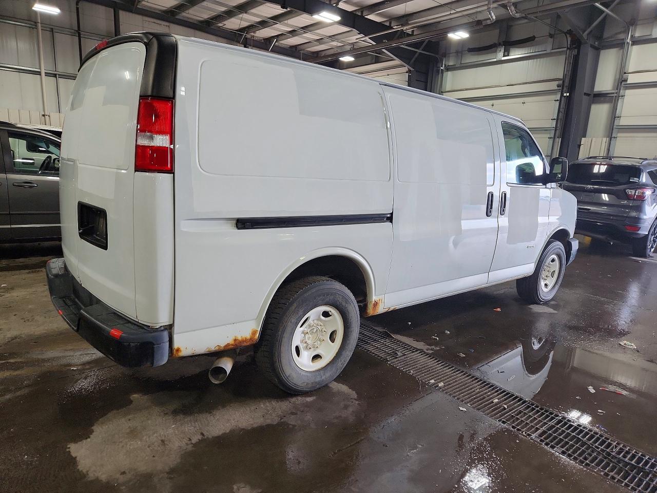 2019 CHEVROLET EXPRESS