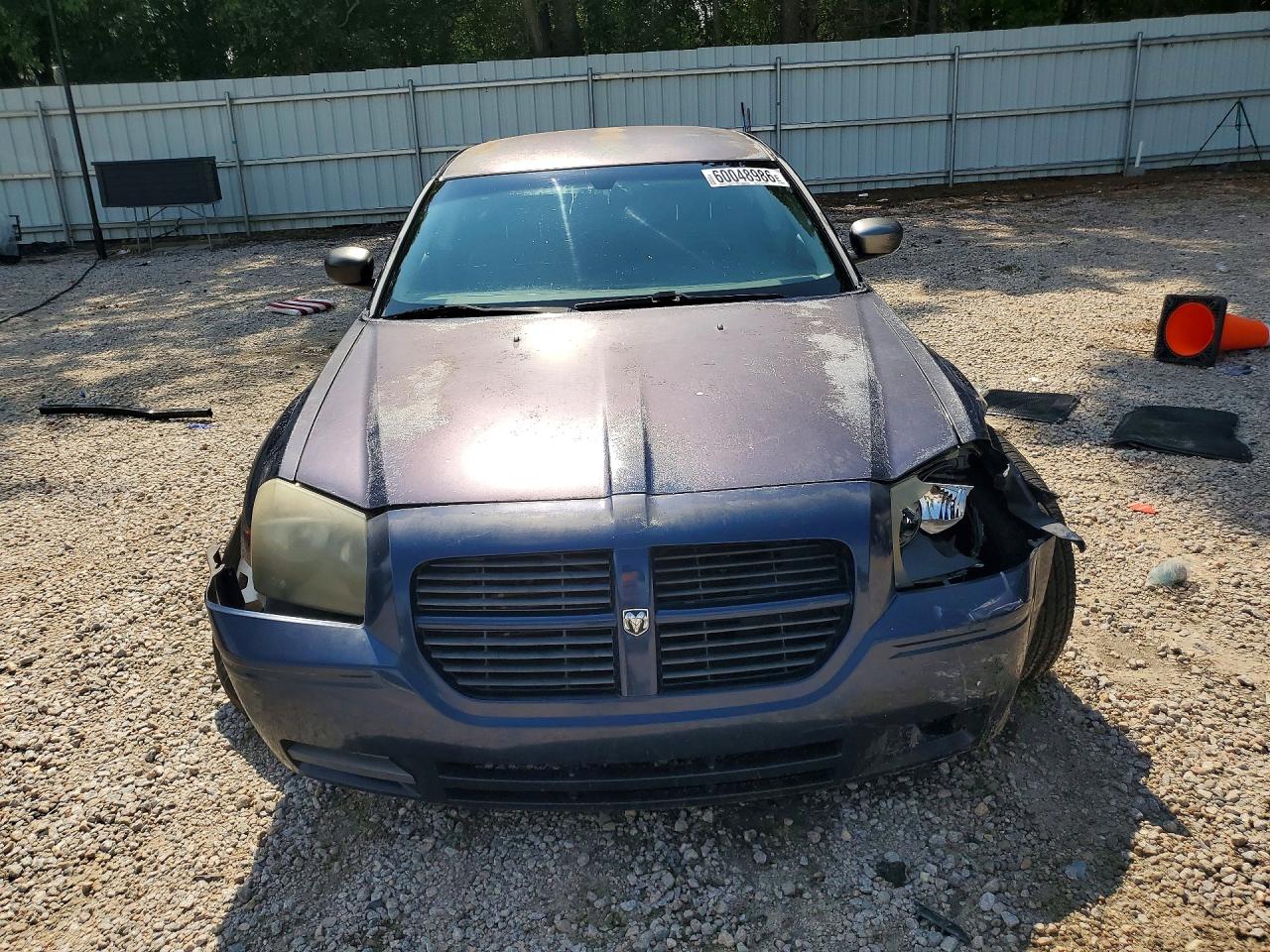 2005 DODGE MAGNUM