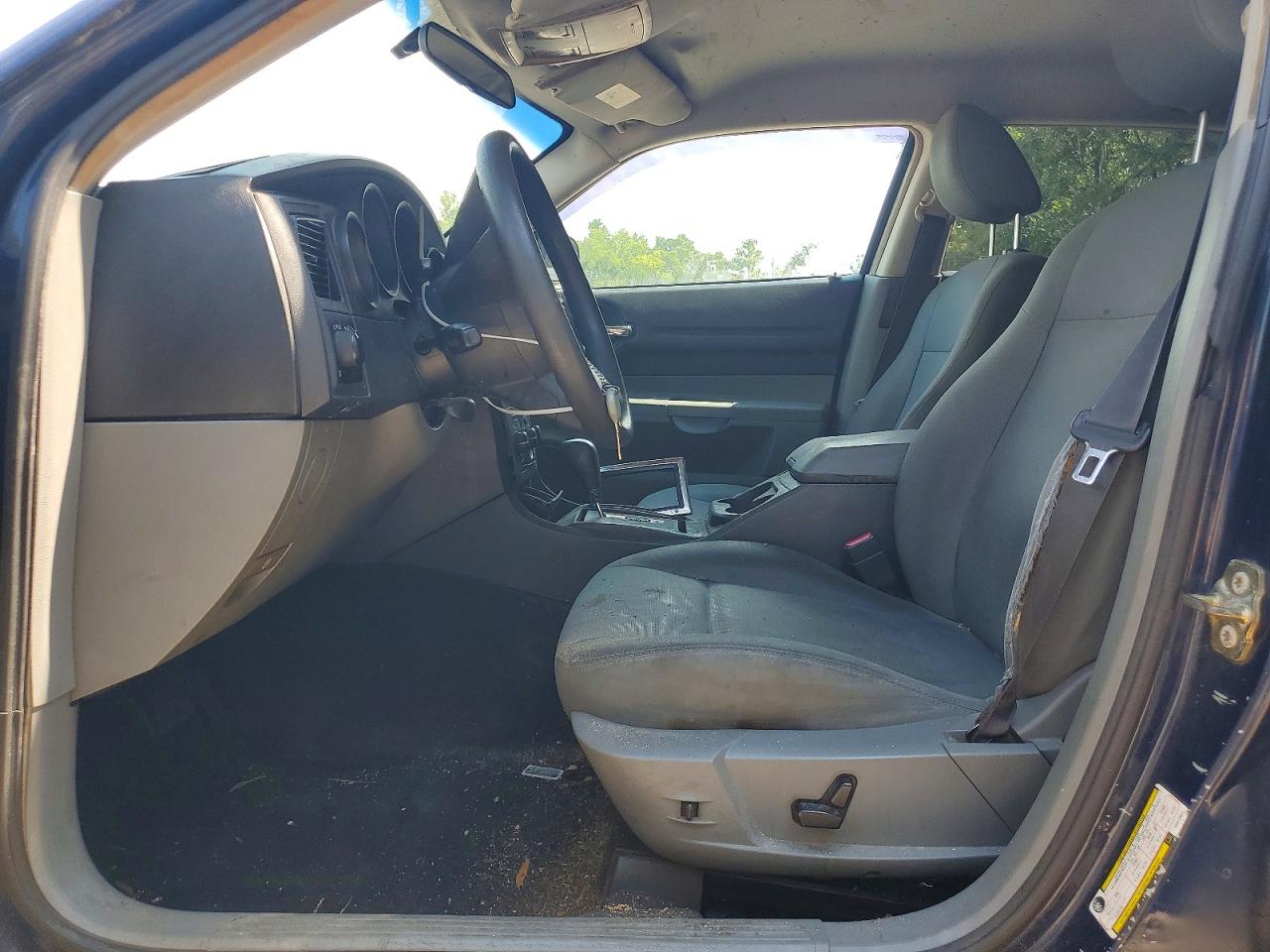 2005 DODGE MAGNUM