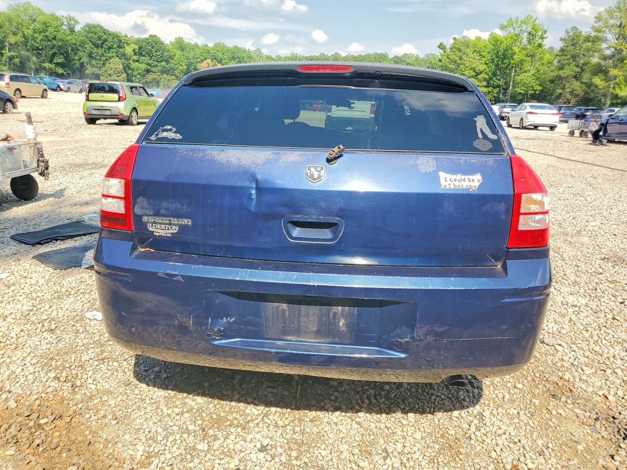 2005 DODGE MAGNUM