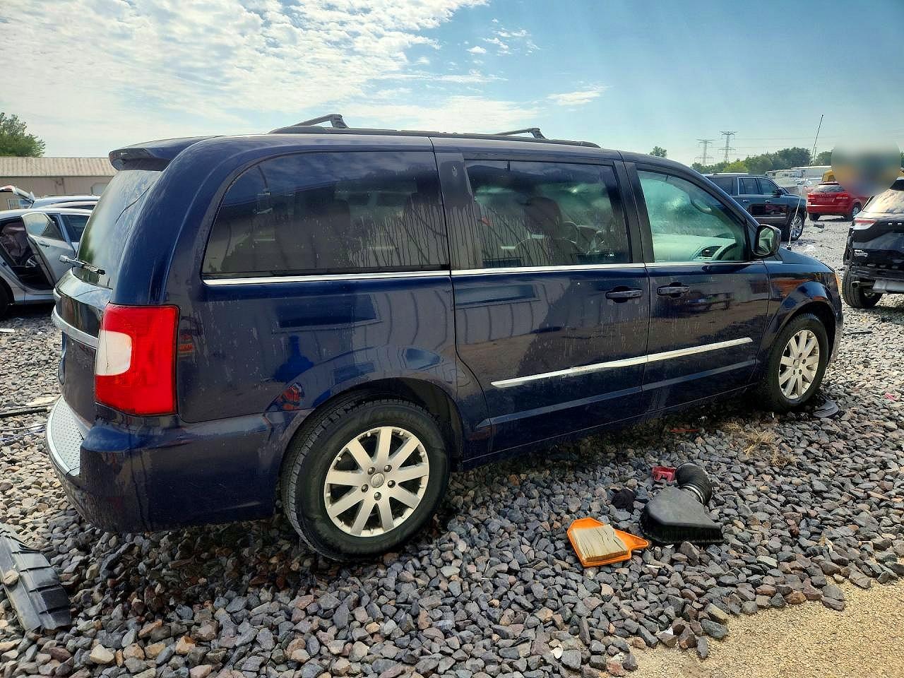 2013 CHRYSLER MINIVAN