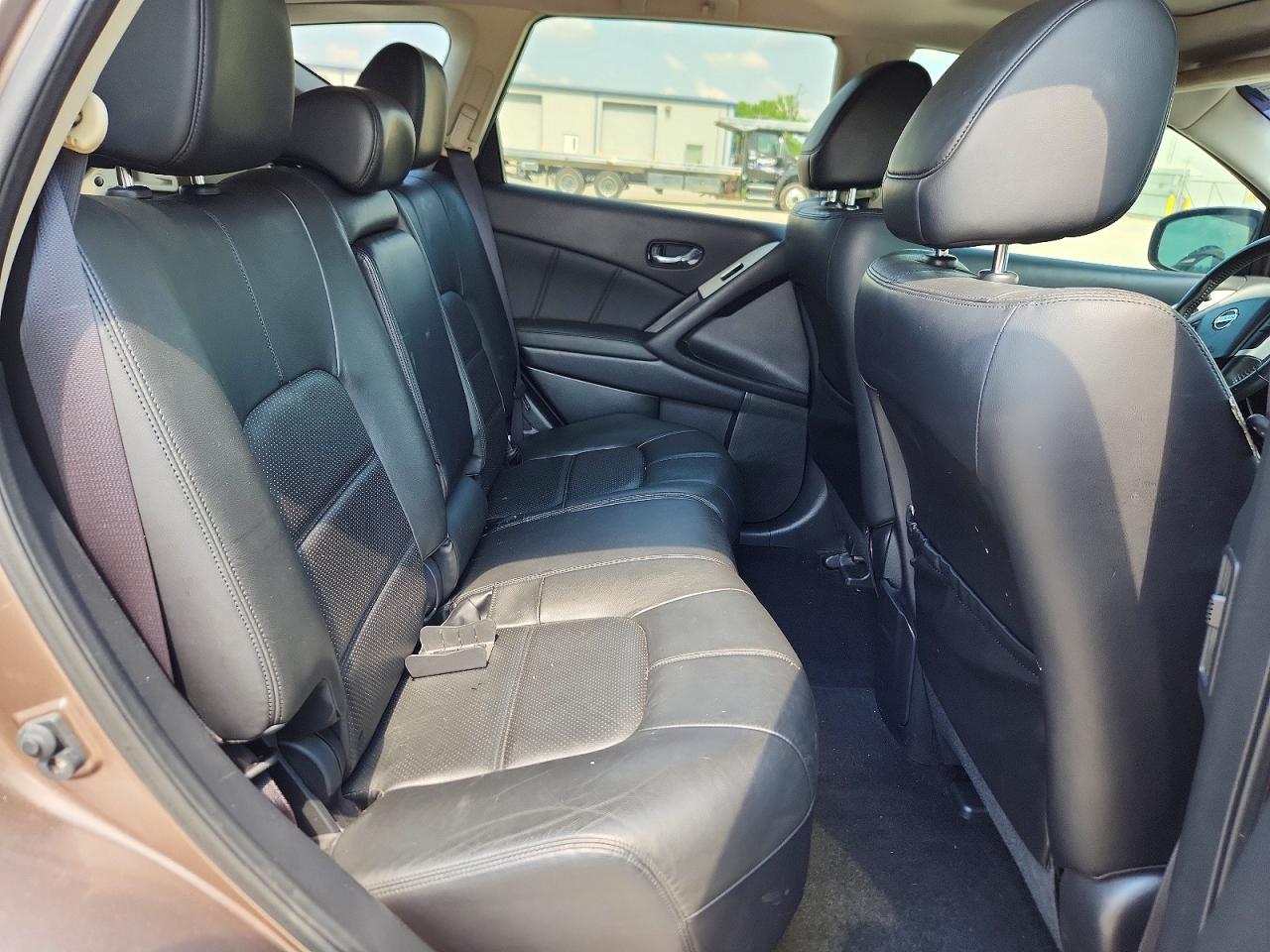 2011 NISSAN MURANO