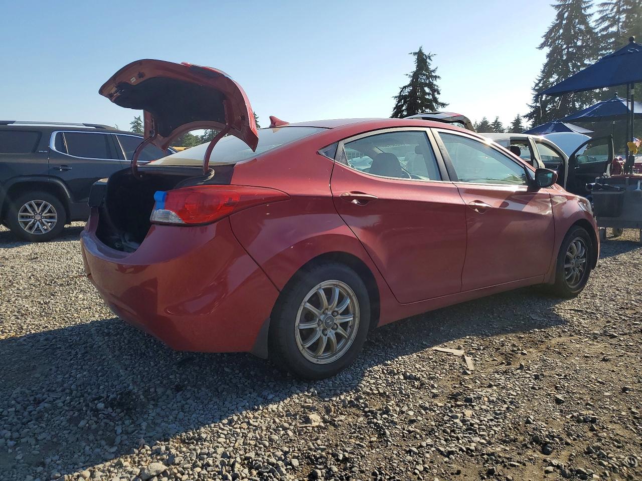 2013 HYUNDAI ELANTRA