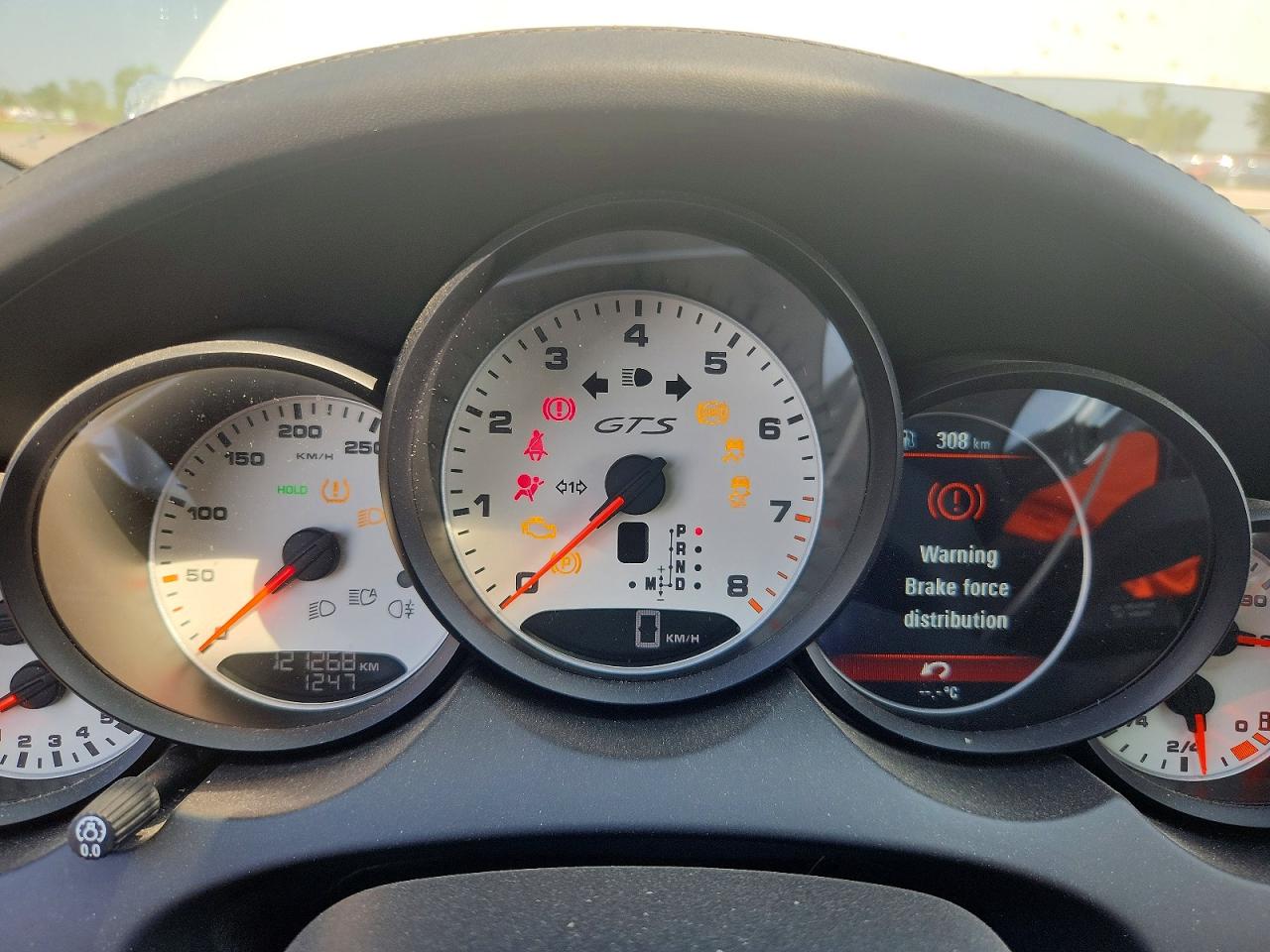 2014 PORSCHE CAYENNE
