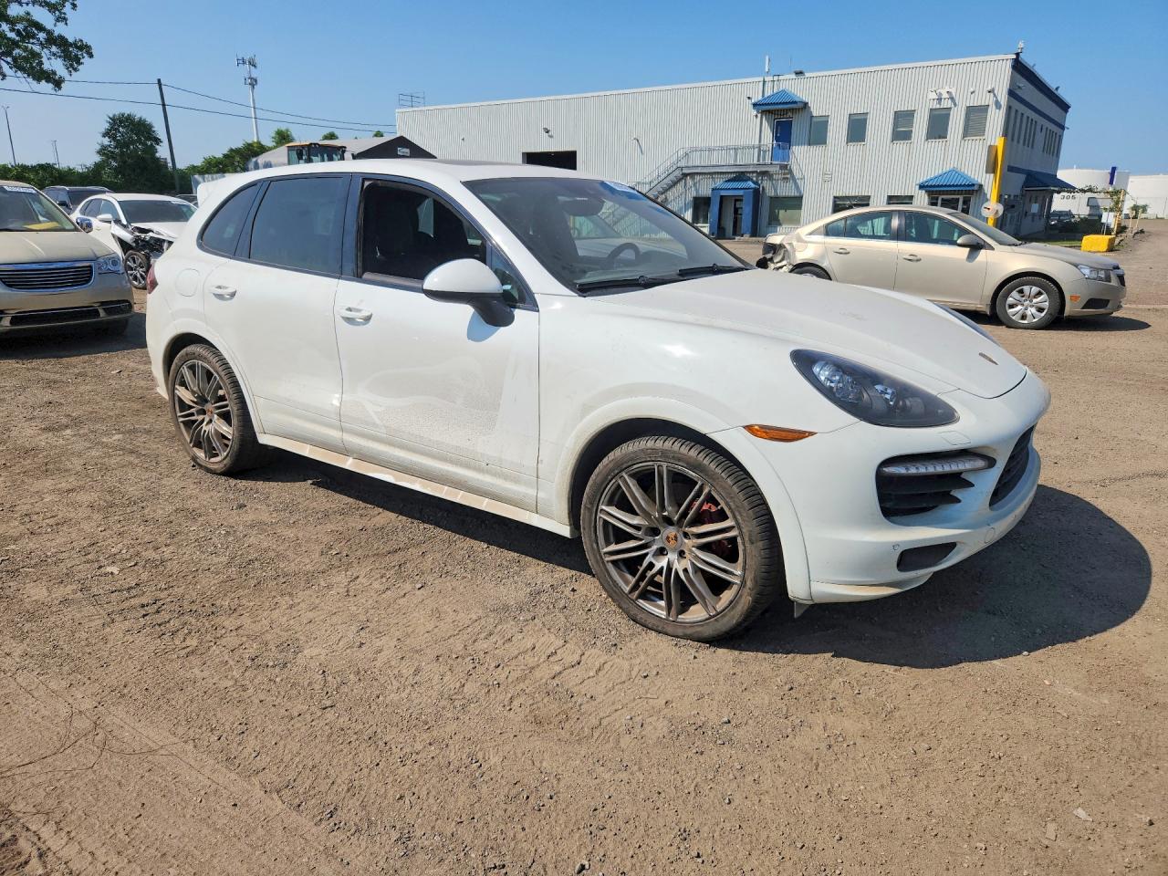 2014 PORSCHE CAYENNE