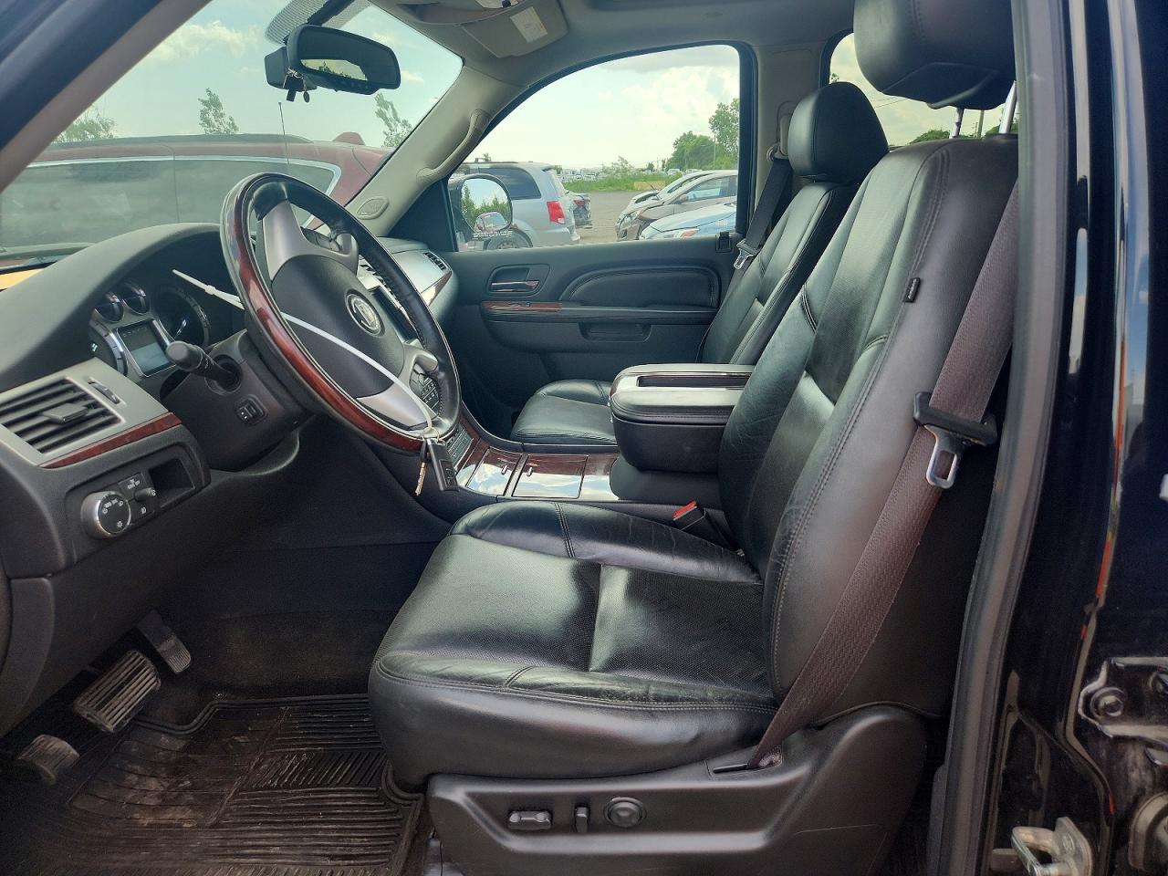 2012 CADILLAC ESCALADE