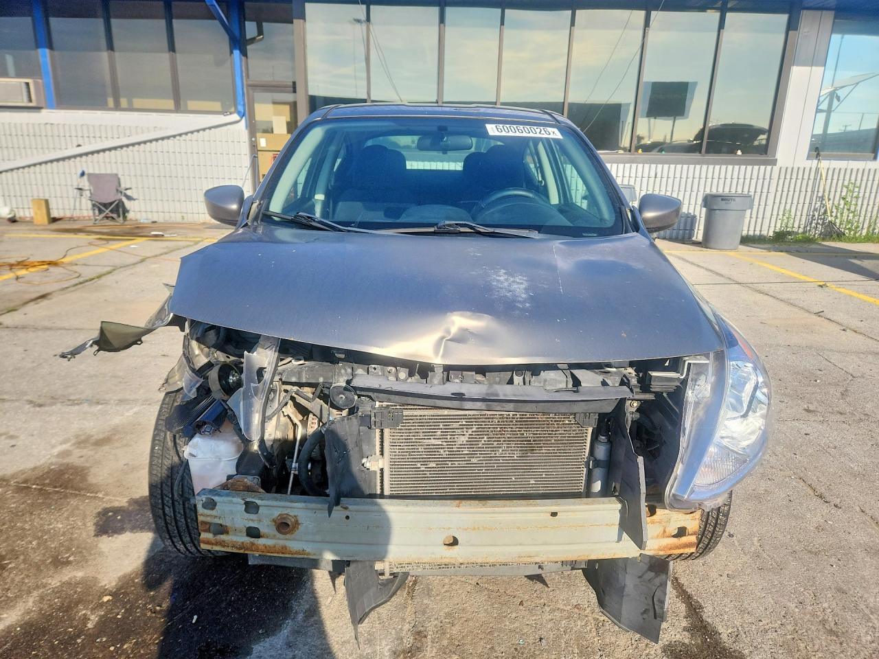 2016 NISSAN VERSA