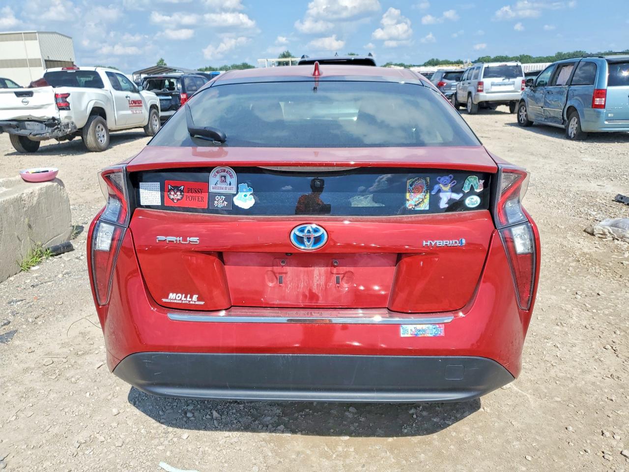 2016 TOYOTA PRIUS