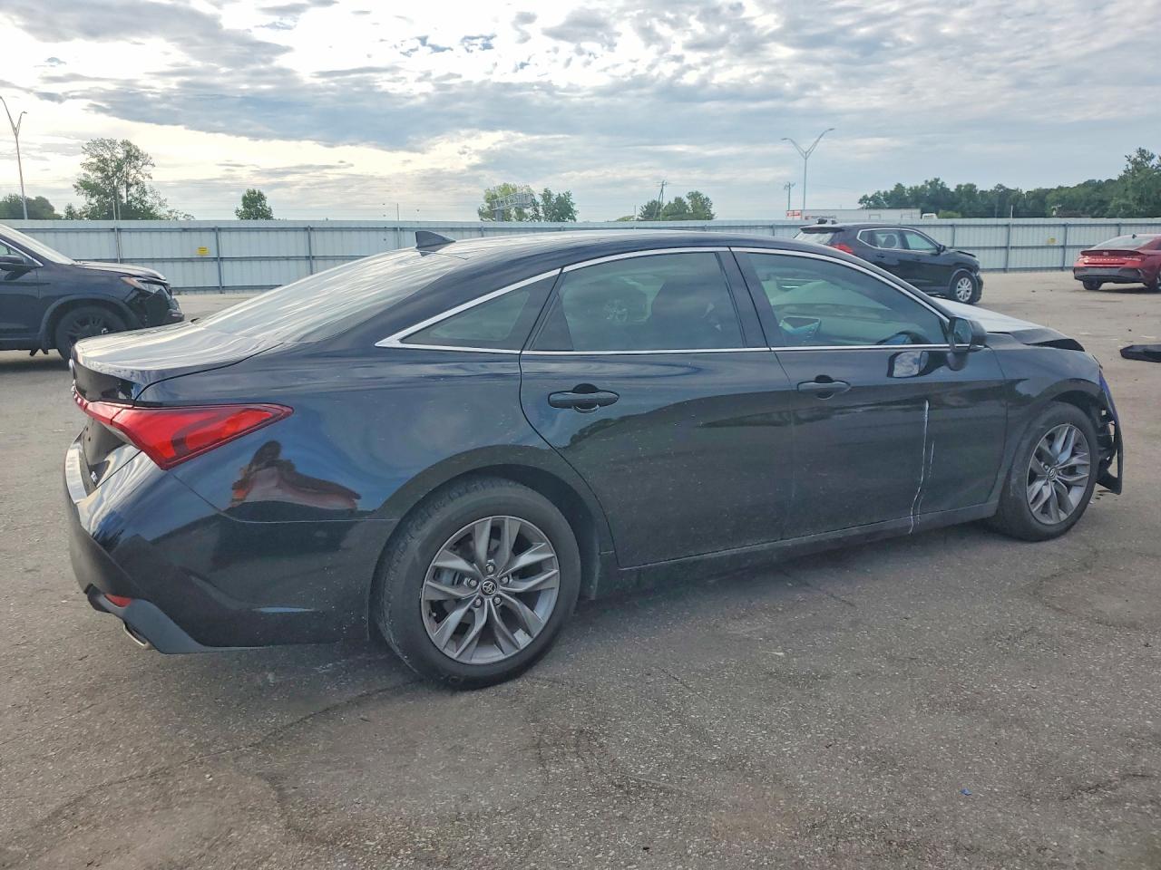 2020 TOYOTA AVALON