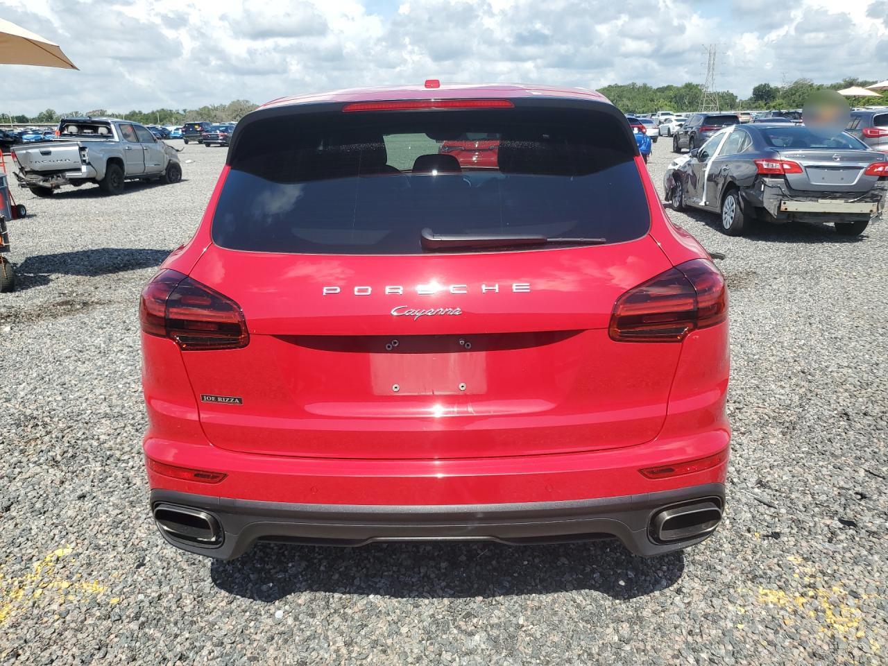 2016 PORSCHE CAYENNE