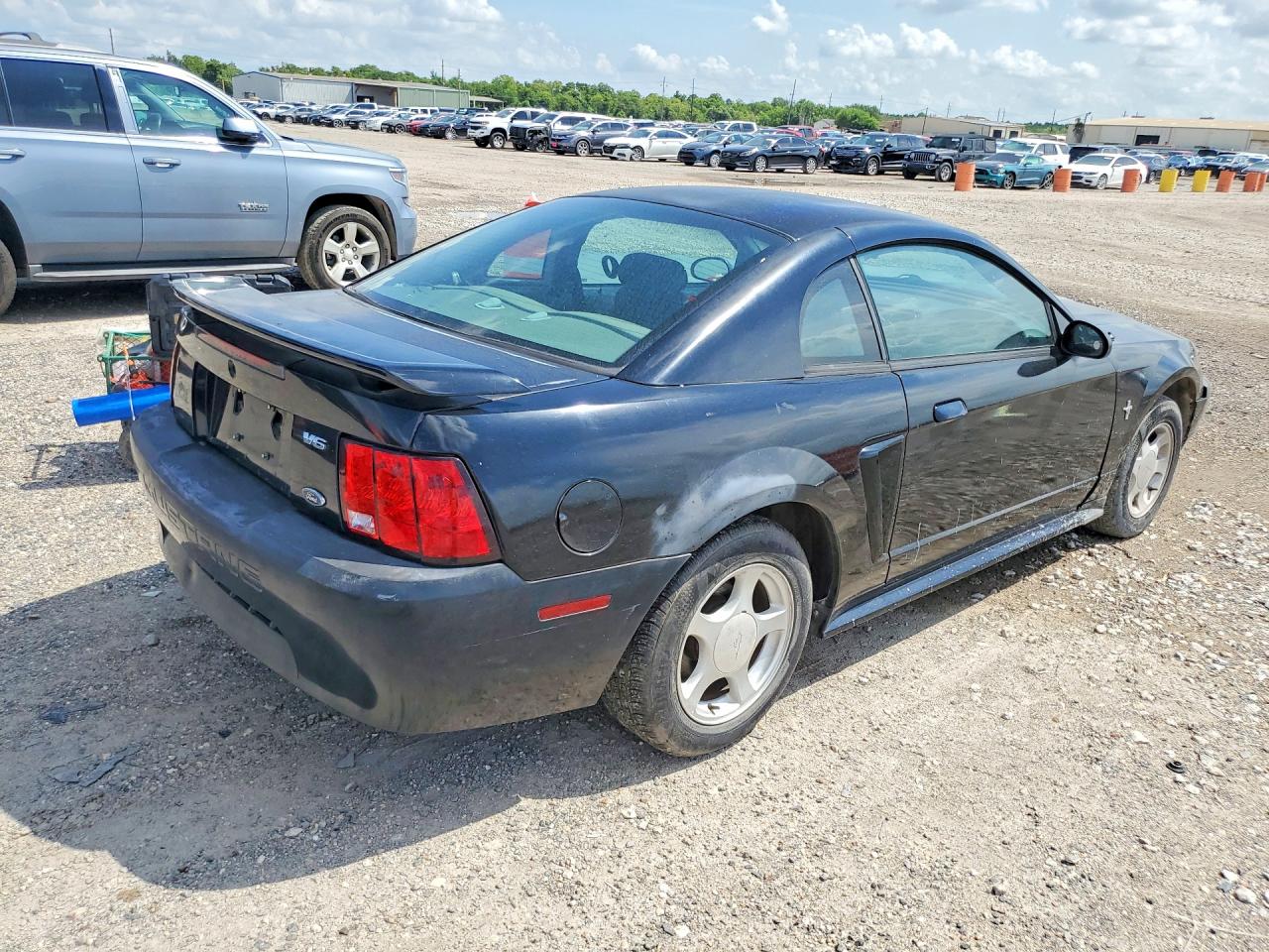 2003 FORD MUSTANG