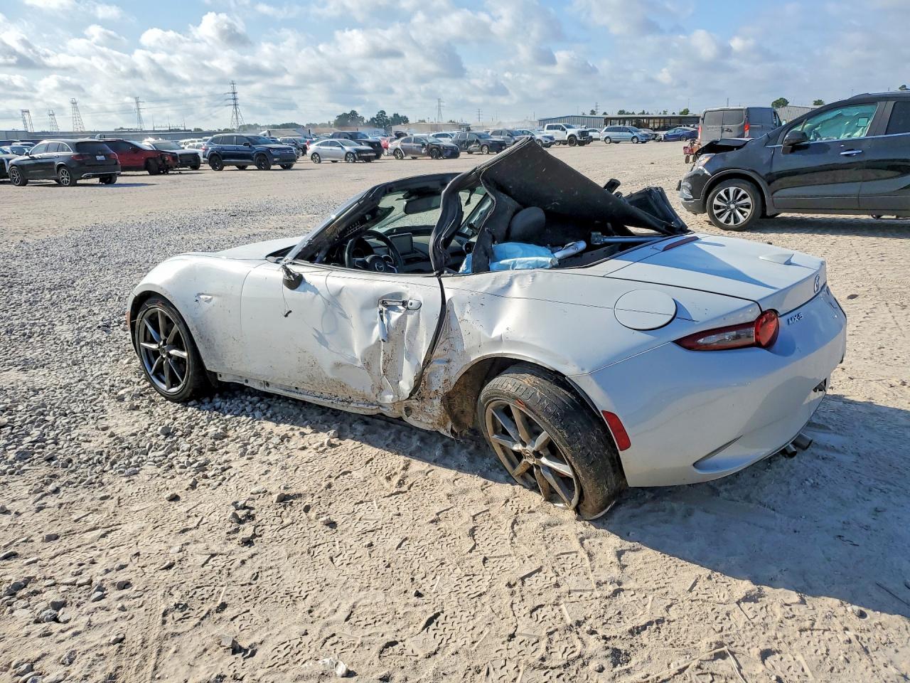 2016 MAZDA MX5