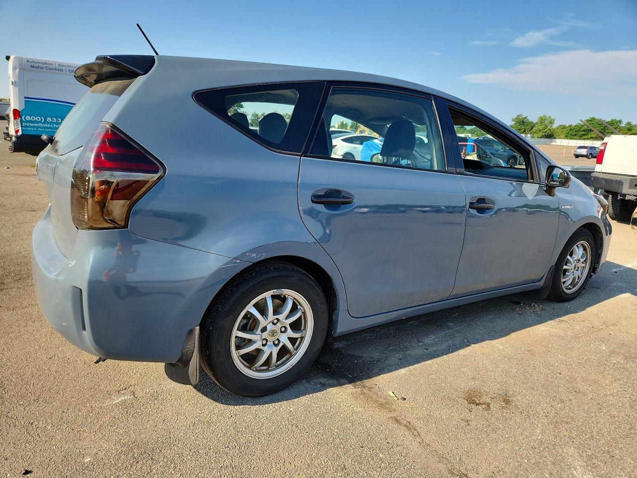 2015 TOYOTA PRIUS V TW