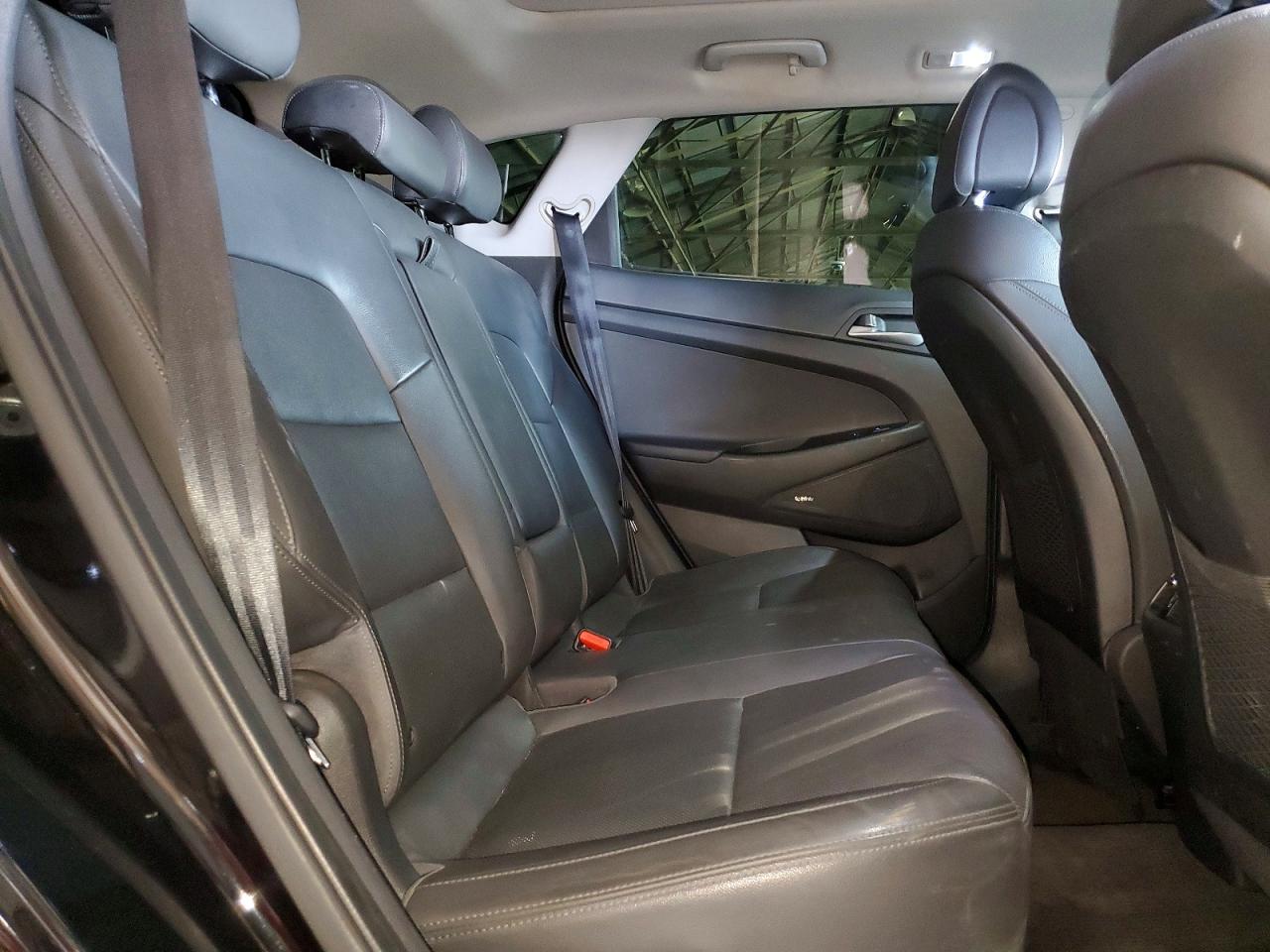 2017 HYUNDAI TUCSON