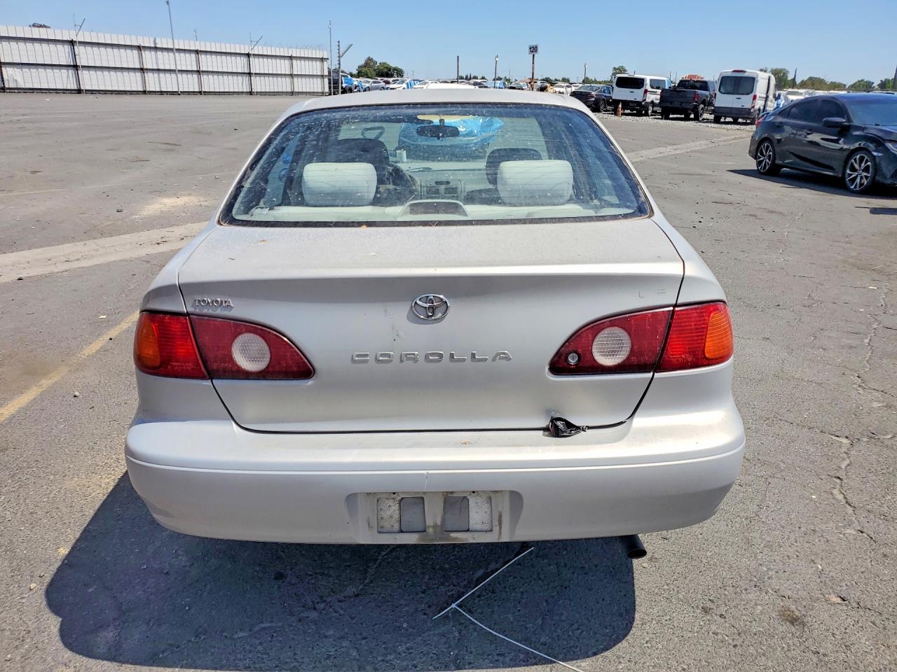 2002 TOYOTA COROLLA