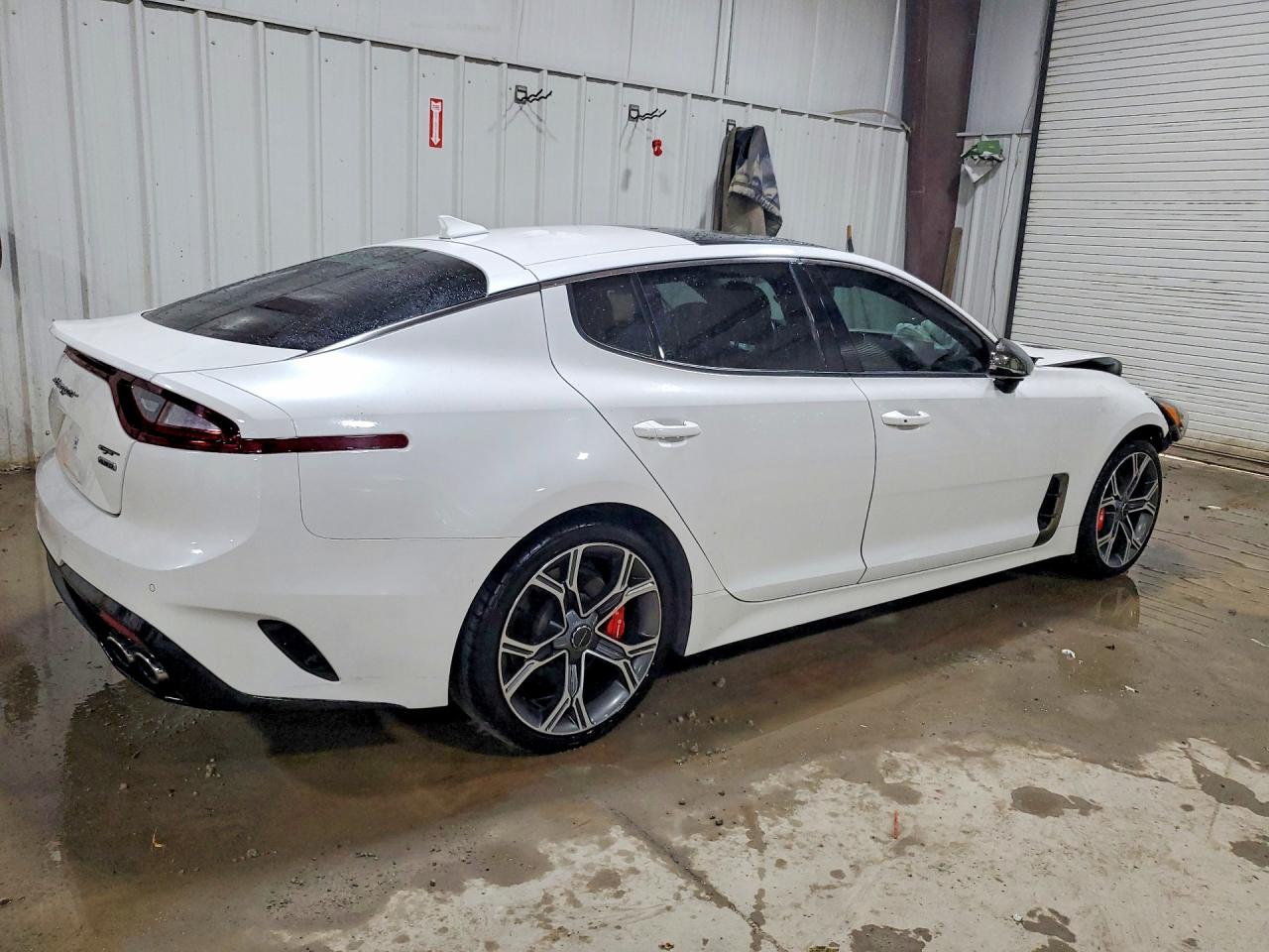 2020 KIA STINGER