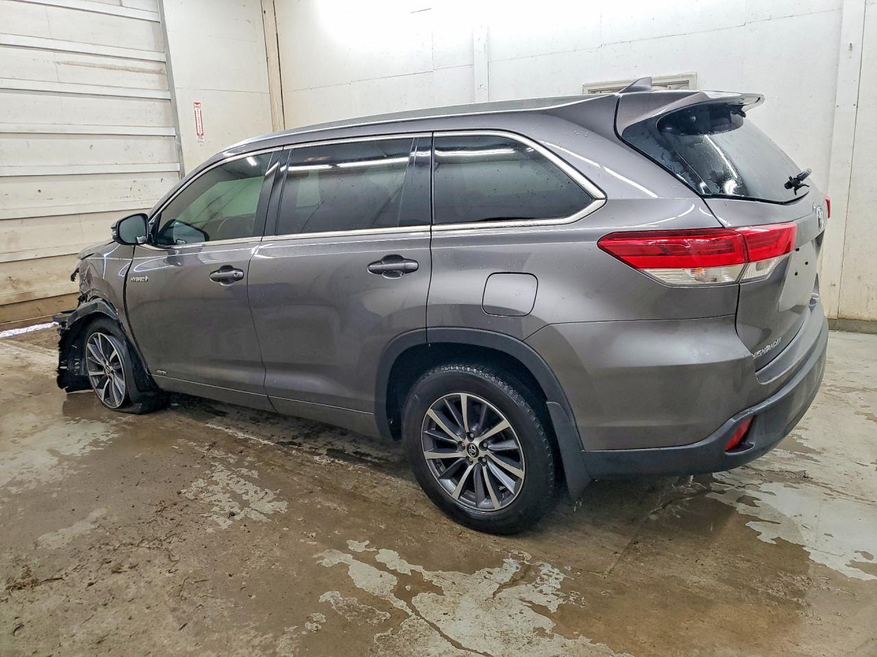 2018 TOYOTA HIGHLANDER