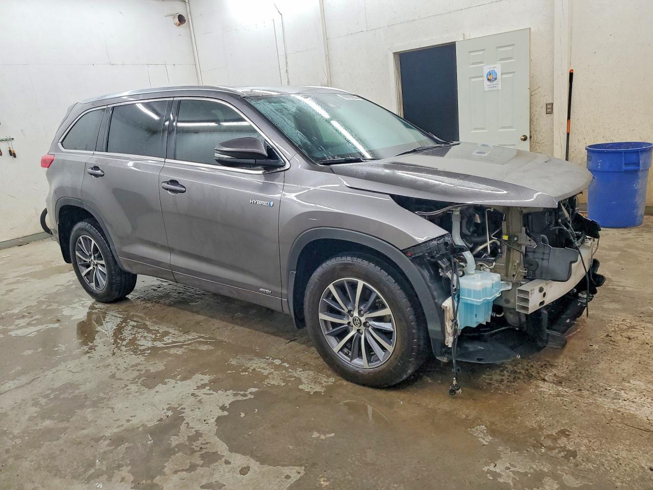 2018 TOYOTA HIGHLANDER