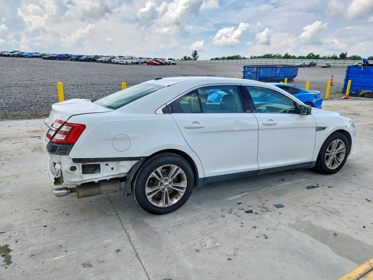 2015 FORD TAURUS