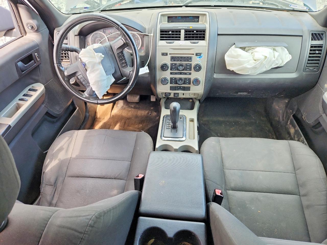 2010 FORD ESCAPE
