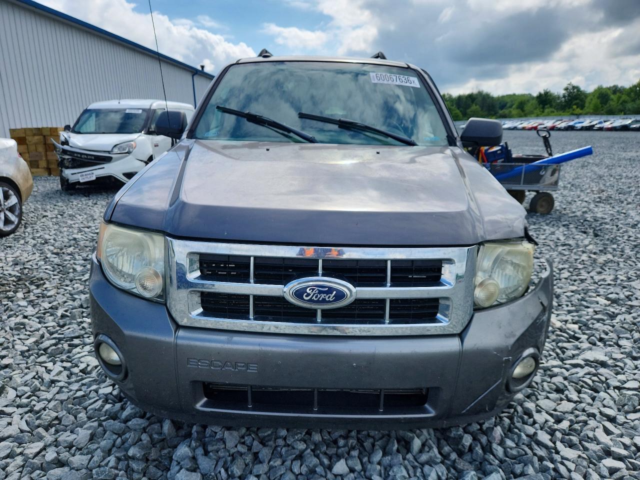 2010 FORD ESCAPE