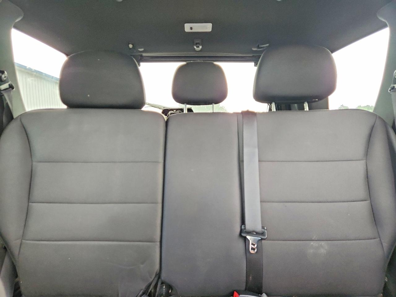 2010 FORD ESCAPE