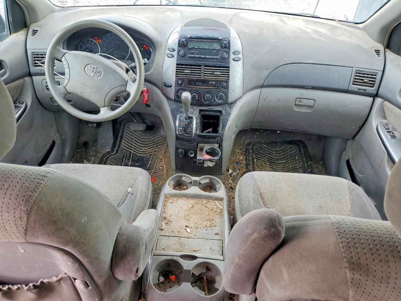 2006 TOYOTA SIENNA