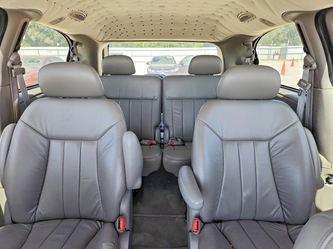 2001 CHRYSLER MINIVAN