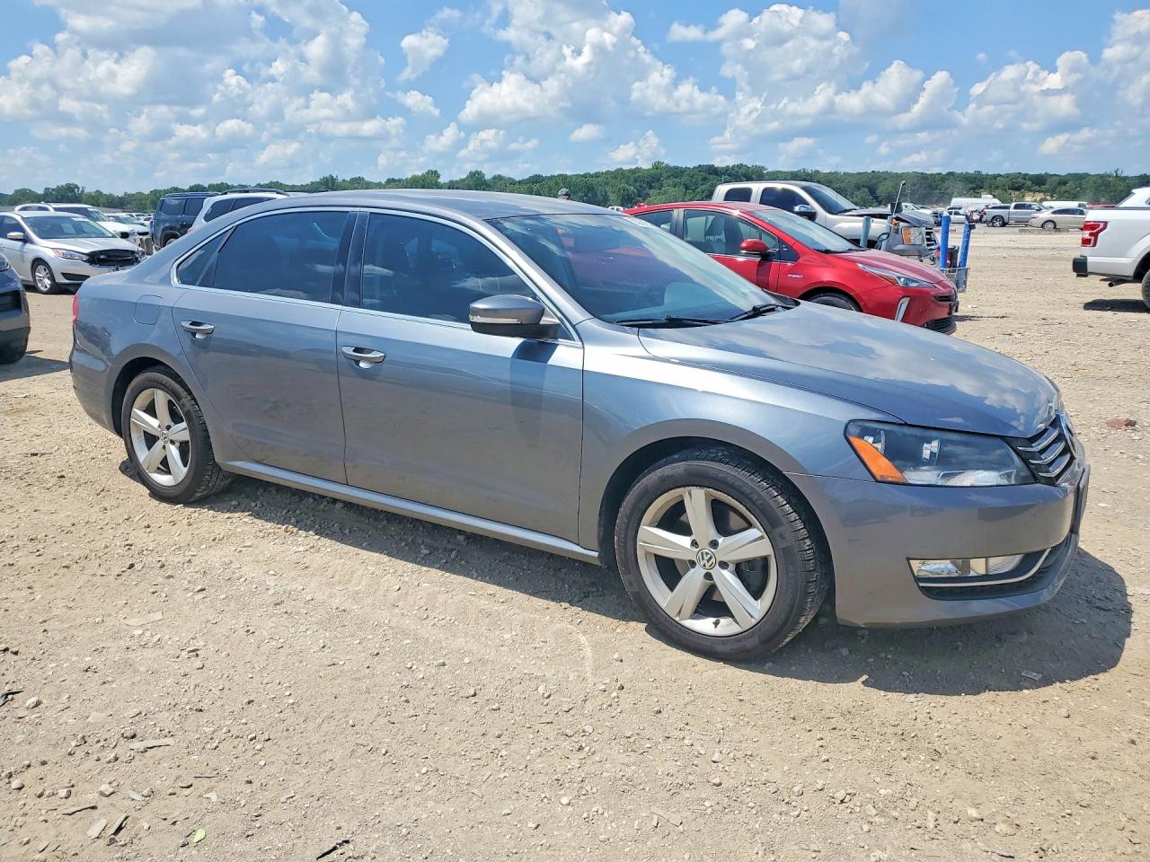 2015 VOLKSWAGEN PASSAT