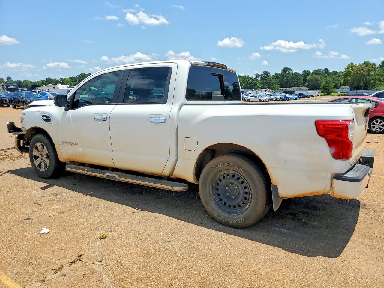2017 NISSAN TITAN