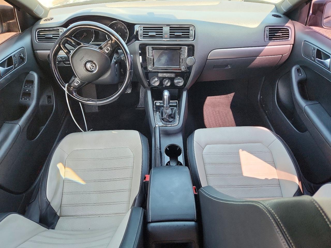 2016 VOLKSWAGEN JETTA