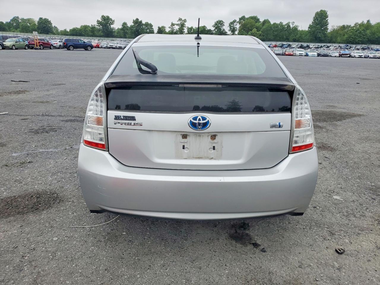 2011 TOYOTA PRIUS