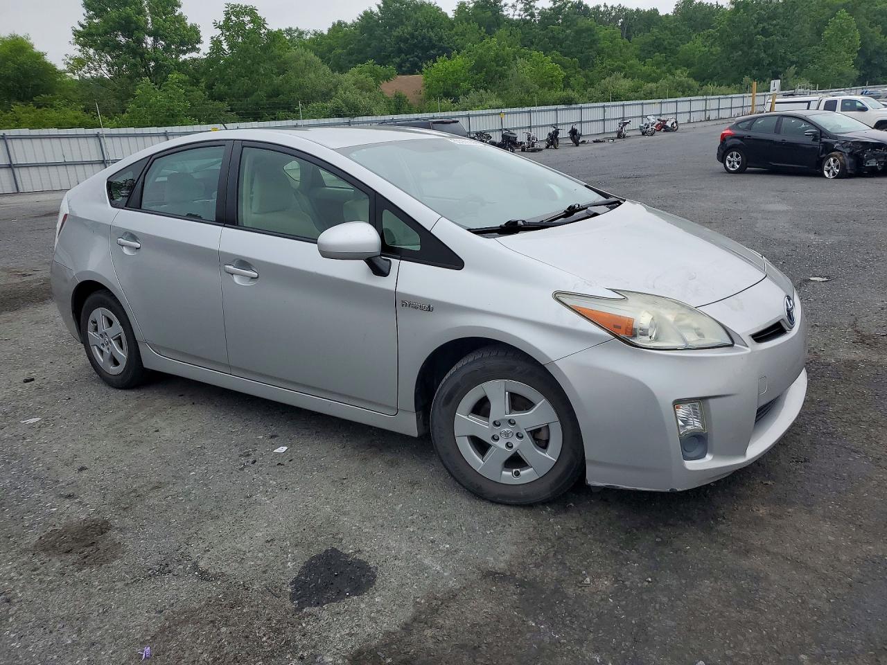 2011 TOYOTA PRIUS