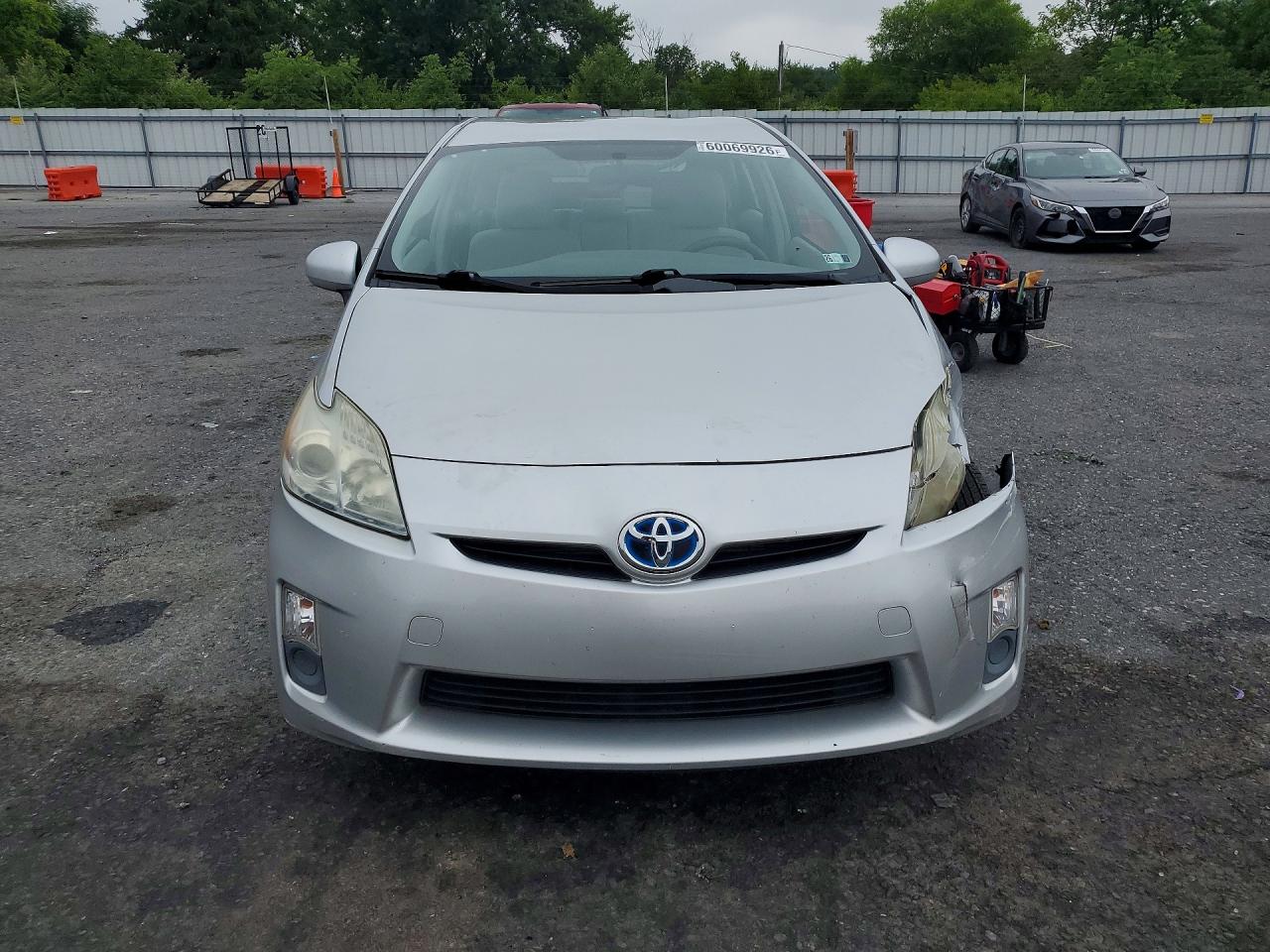 2011 TOYOTA PRIUS