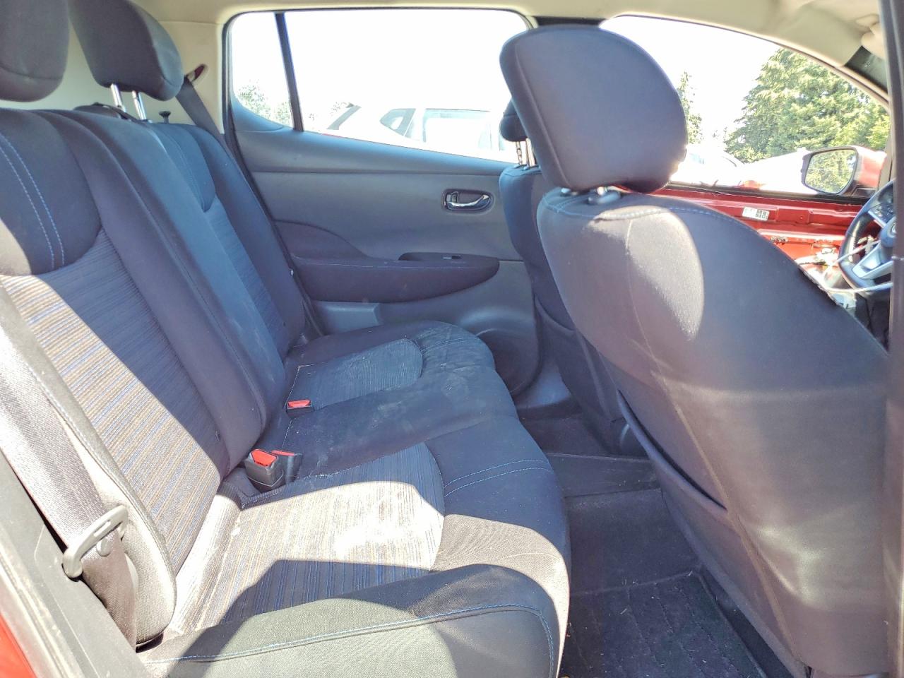 2019 NISSAN LEAF