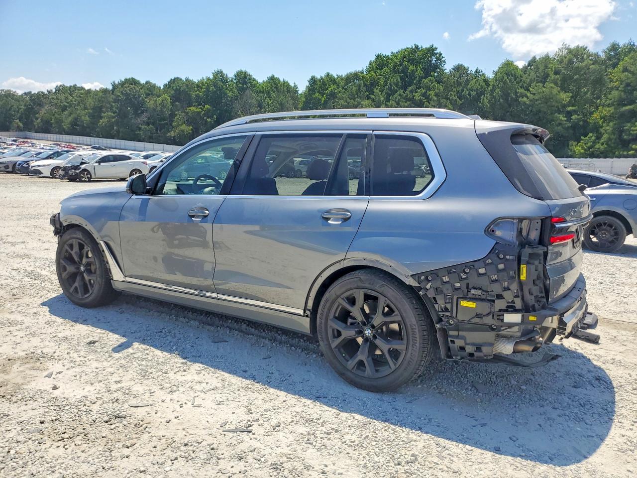 2024 BMW X7