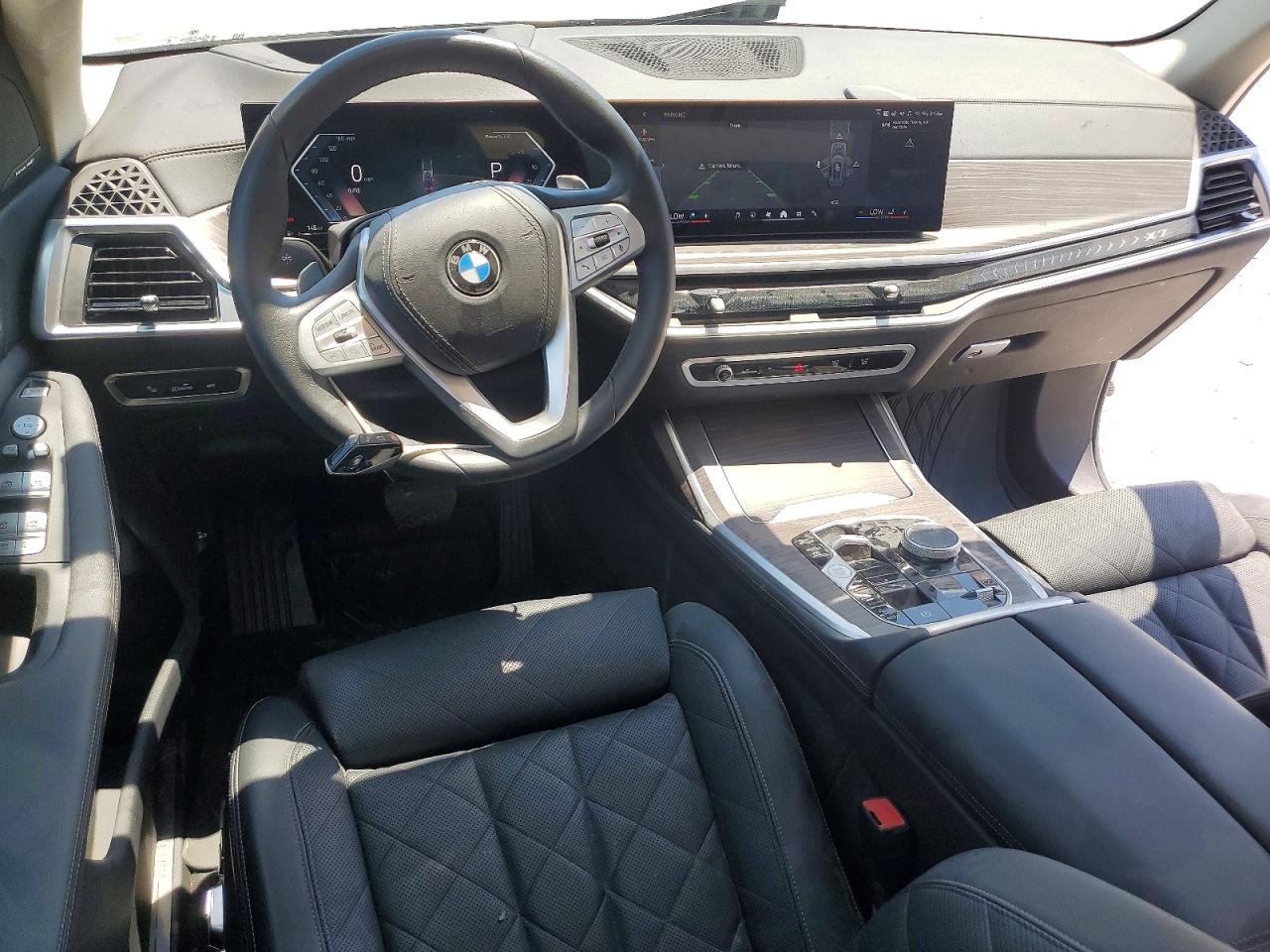 2024 BMW X7