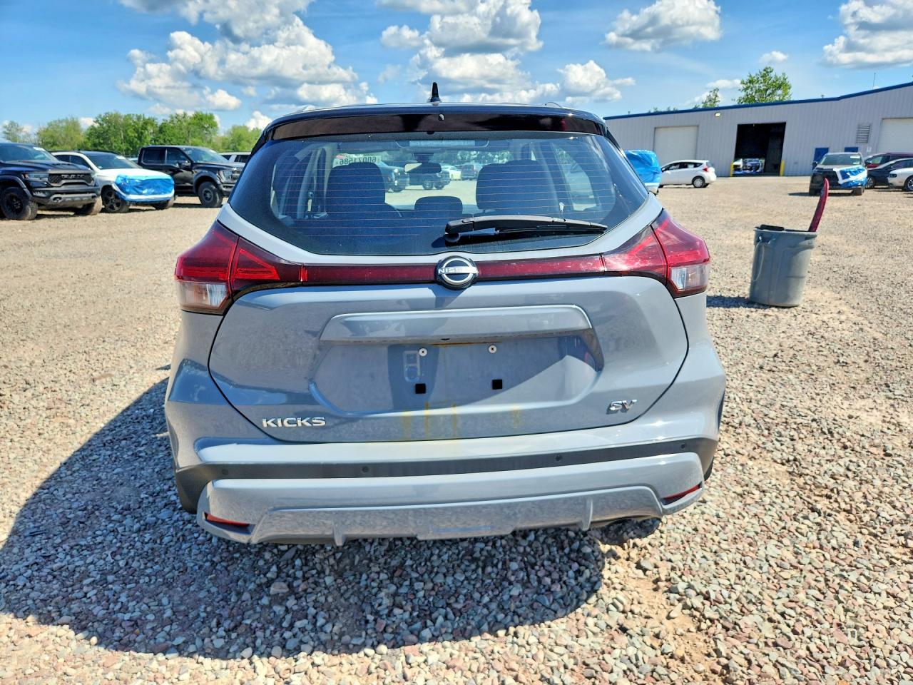 2022 NISSAN KICKS