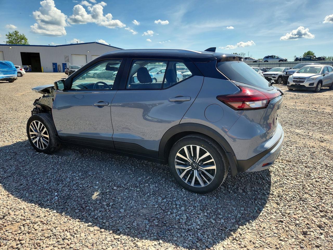 2022 NISSAN KICKS