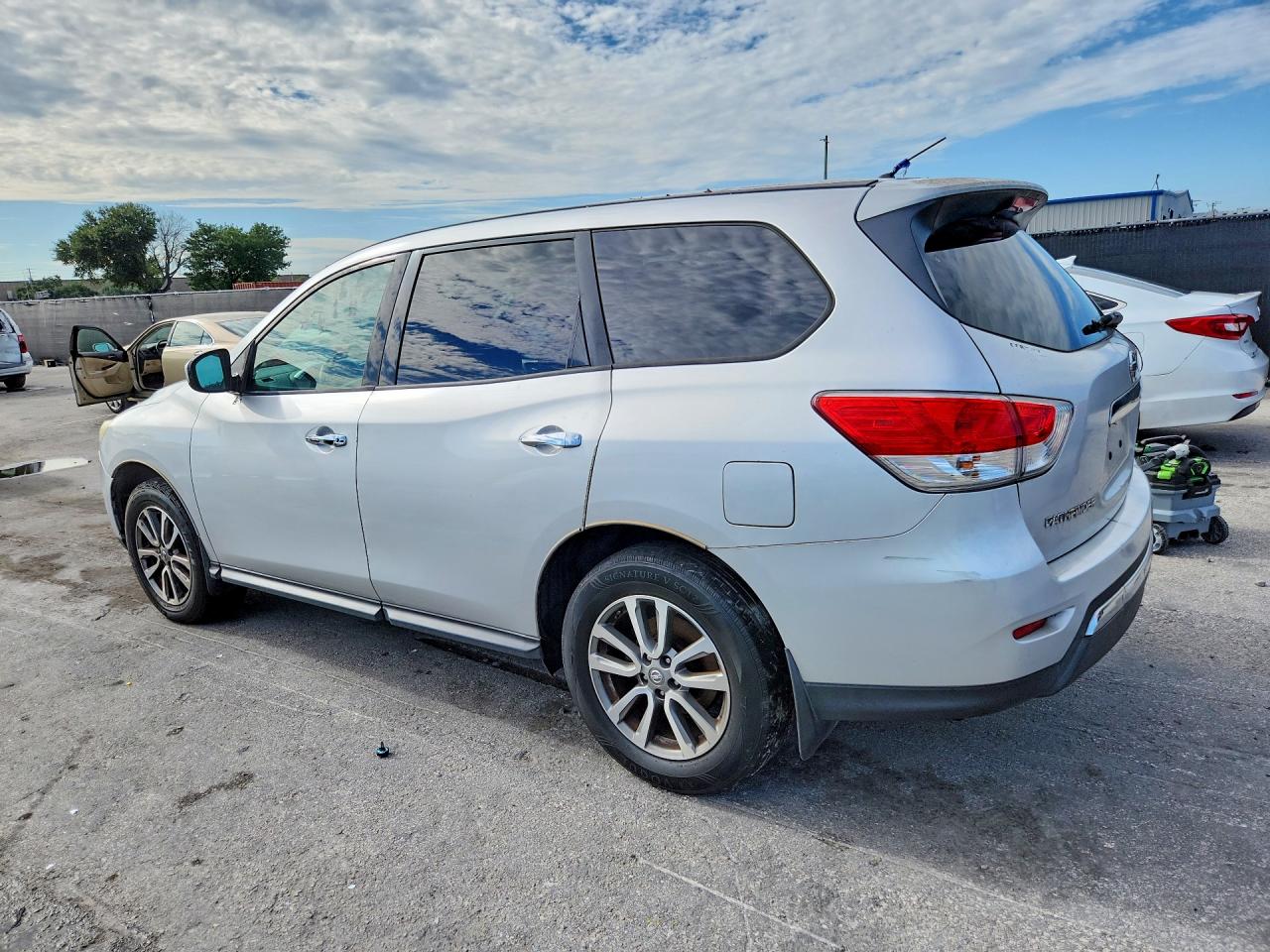 2013 NISSAN PATHFINDER