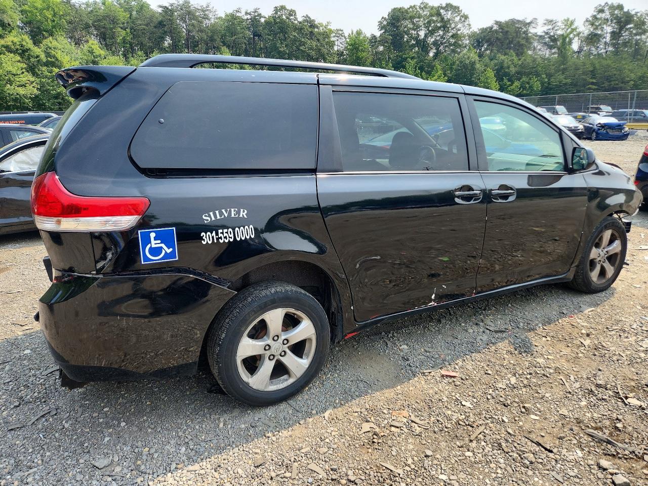 2014 TOYOTA SIENNA