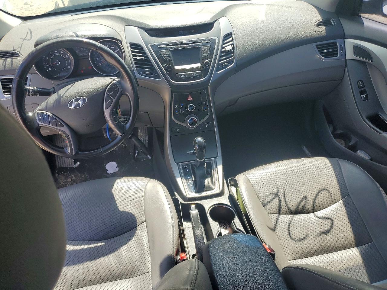 2015 HYUNDAI ELANTRA