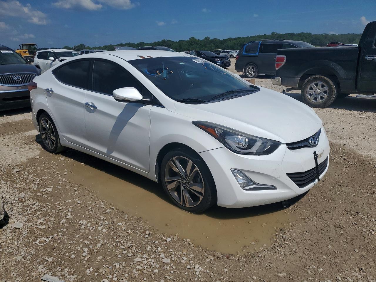 2015 HYUNDAI ELANTRA