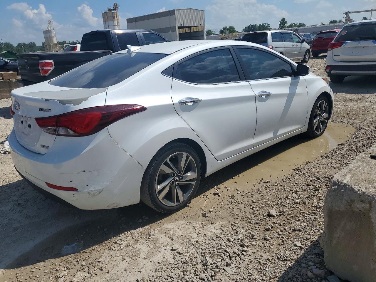 2015 HYUNDAI ELANTRA