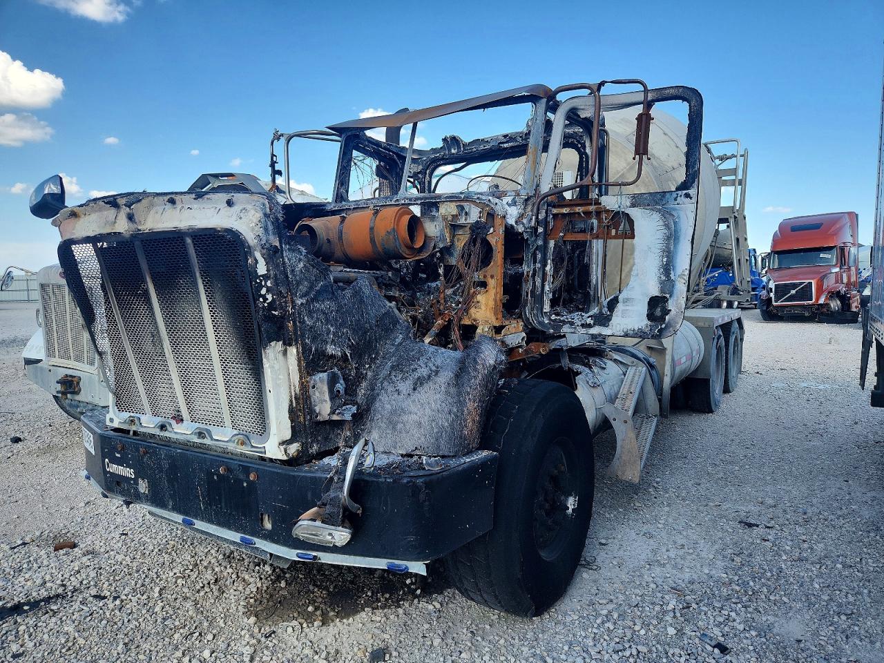 2013 PETERBILT ALL OTHER