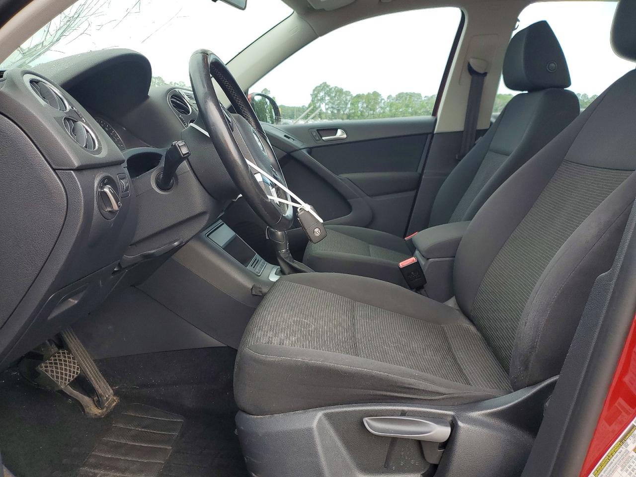 2013 VOLKSWAGEN TIGUAN