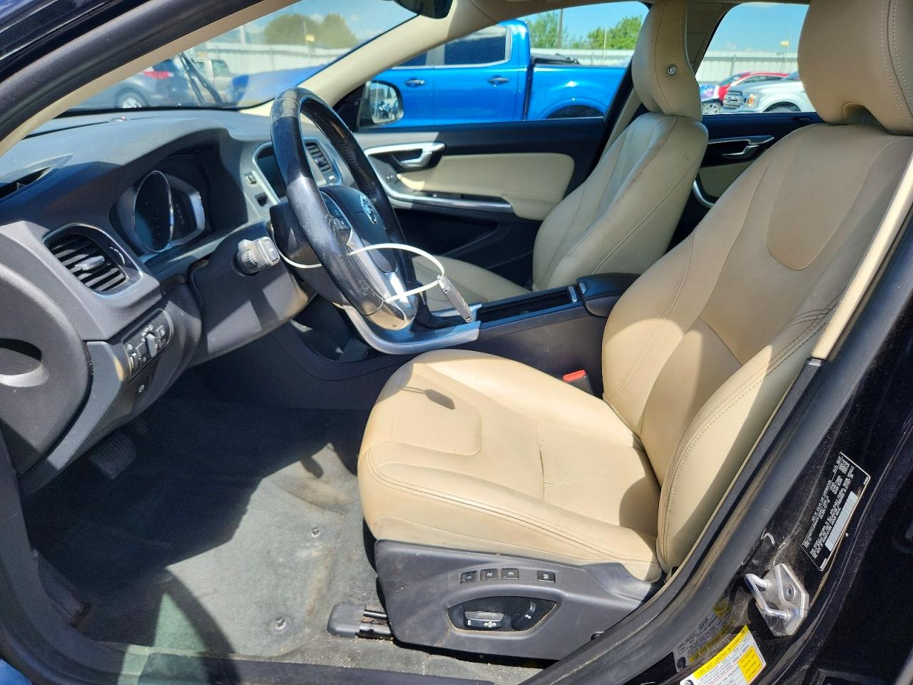 2018 VOLVO S60