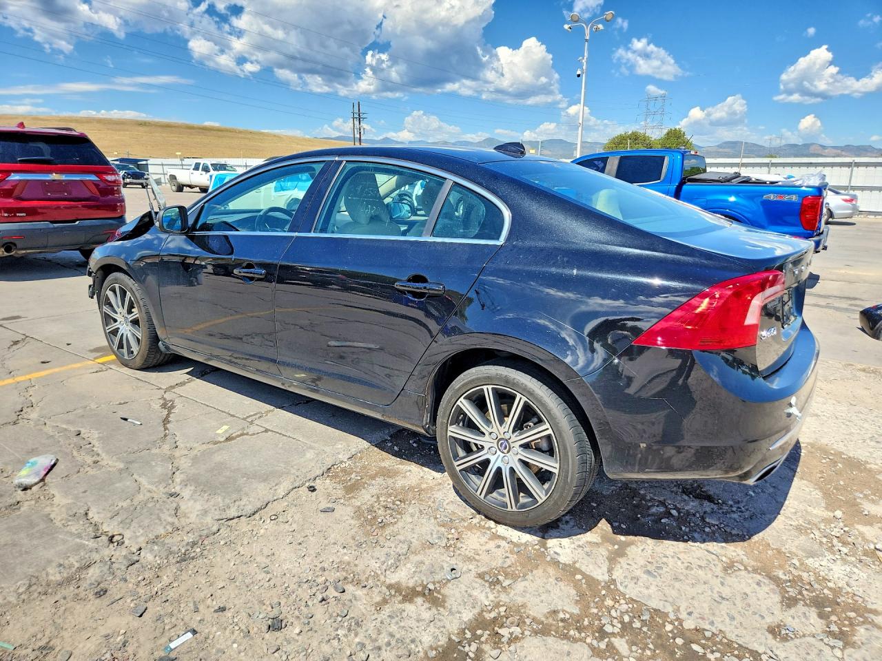 2018 VOLVO S60
