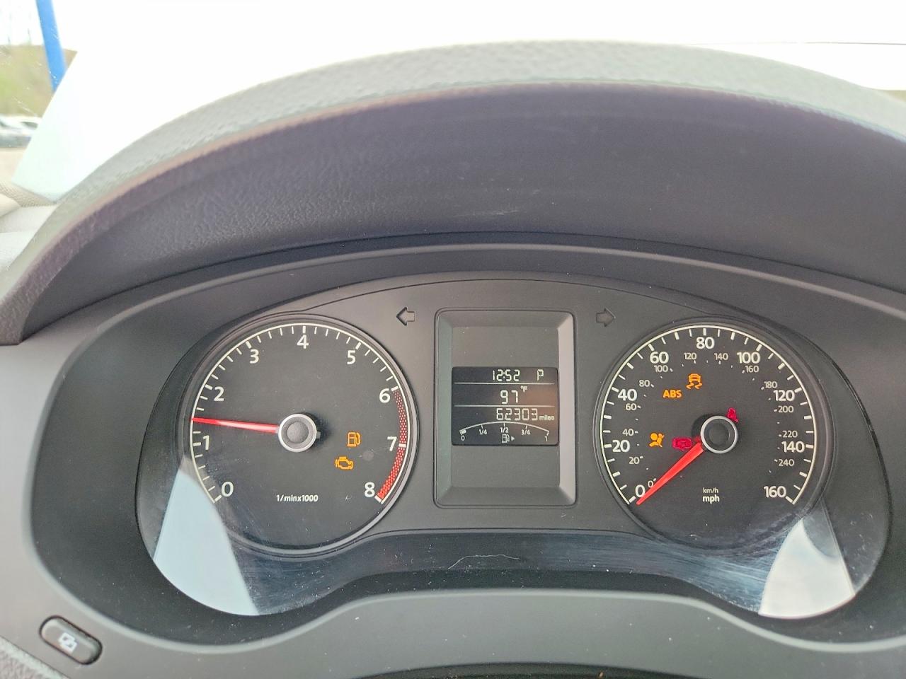 2011 VOLKSWAGEN JETTA