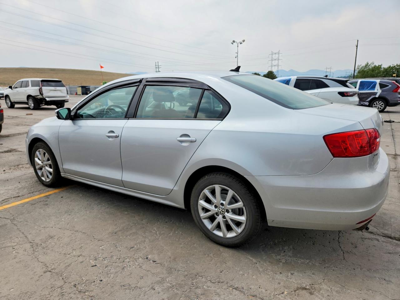 2011 VOLKSWAGEN JETTA